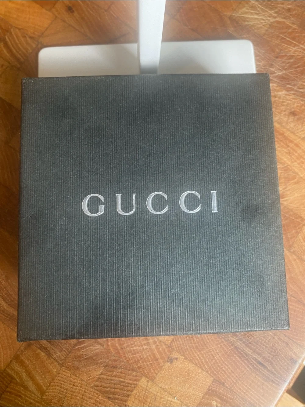Gucci Black Patent Leather Bifold Wallet w/ Embossed Logo + Box - Picture 3 of 9